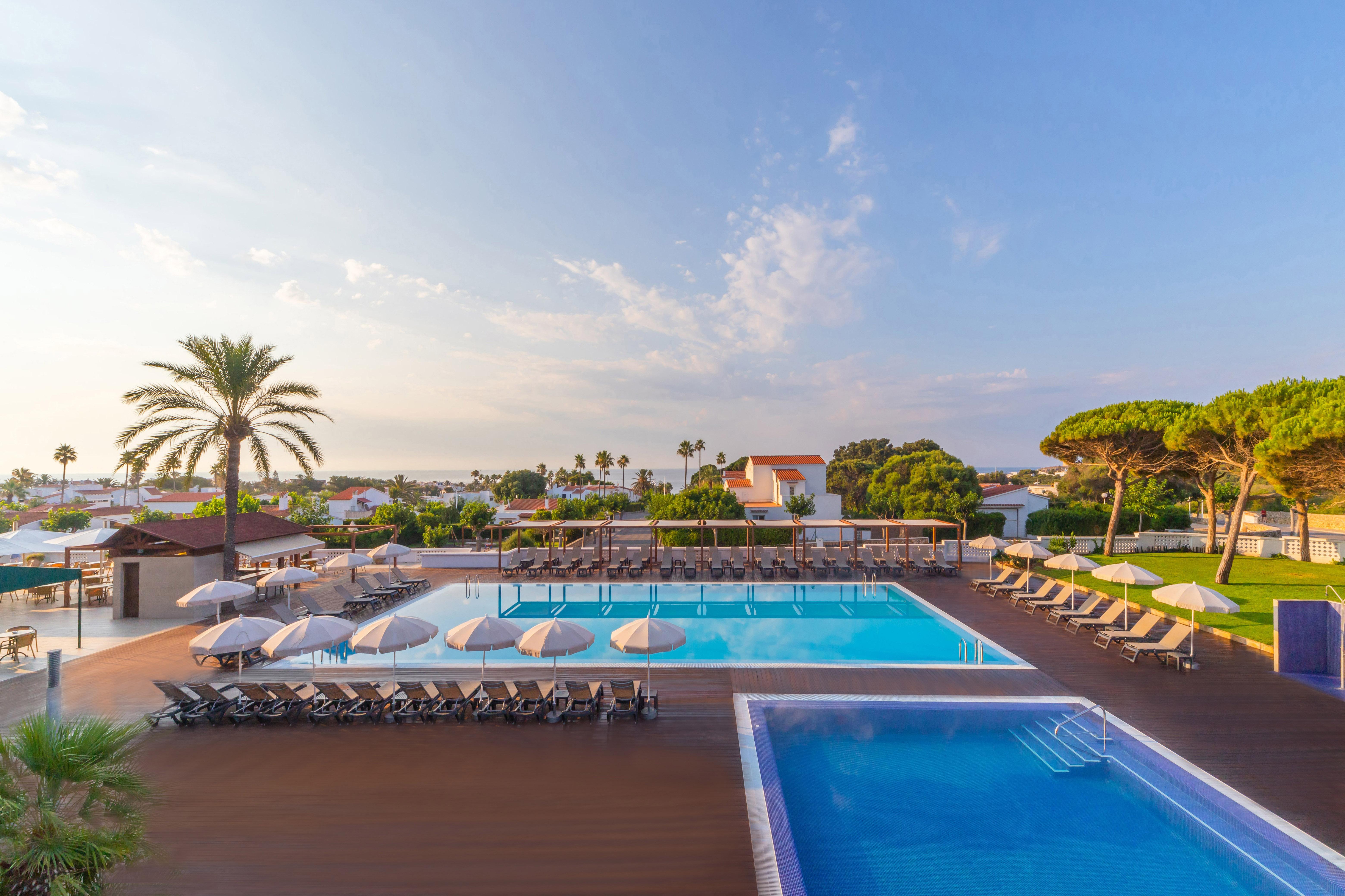 Alua Illa De Menorca Hotel S'Algar Exterior foto
