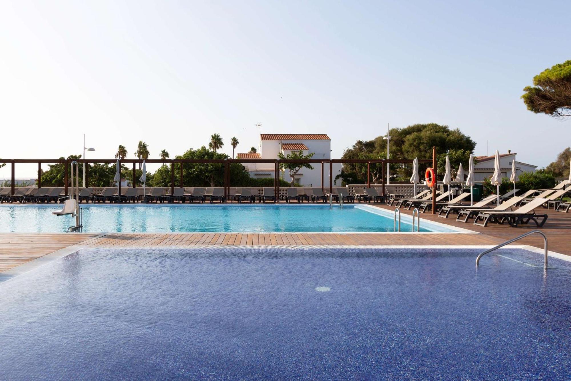 Alua Illa De Menorca Hotel S'Algar Exterior foto